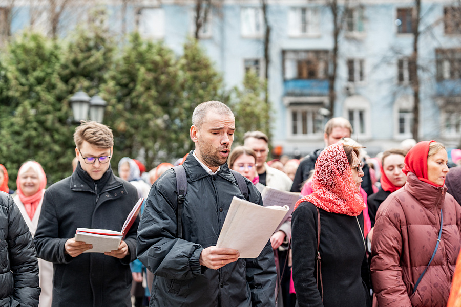 Божественная литургия в Преображенском соборе города Люберцы
